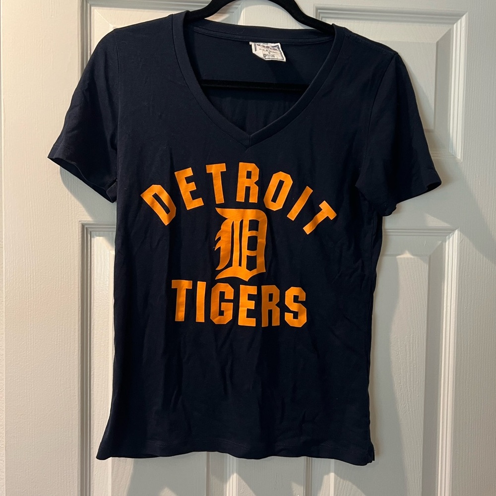 Detroit Tigers MLB shirt